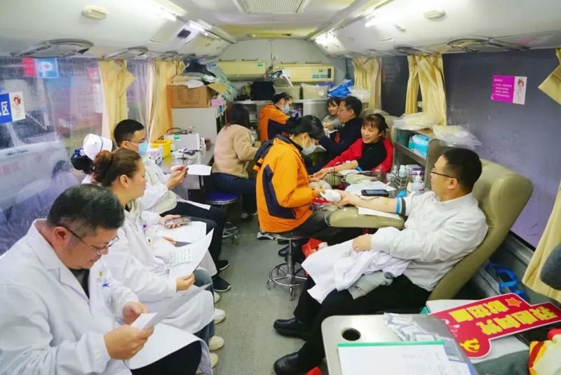 热血中医,为生命接力!买大小平台赚钱网站是什么108人献血达35300毫升!
